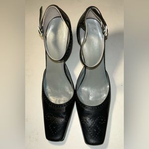Black square closed toe with design square heels BCBG Paris size 8